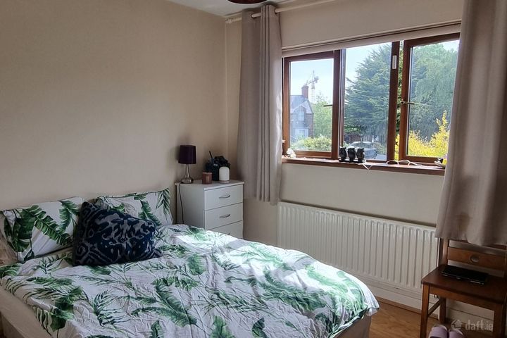15 Dalcassian Downs, Phibsborough, Dublin 11