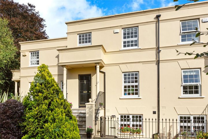 2 Monkstown Gate, Pakenham Rd, Monkstown, Dublin