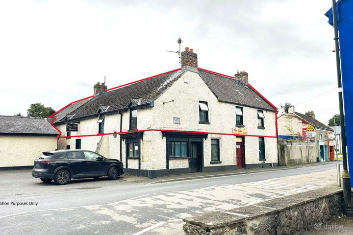 1st Floor, The Old House Pub, The Square, Sixmilebridge, Co. Clare, V95H5NP