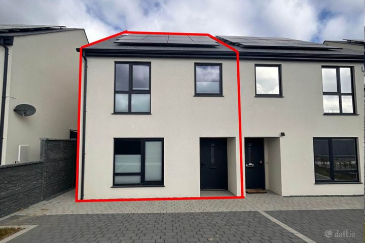 33 The Avenue, Churchfields, Gorey, Co. Wexford