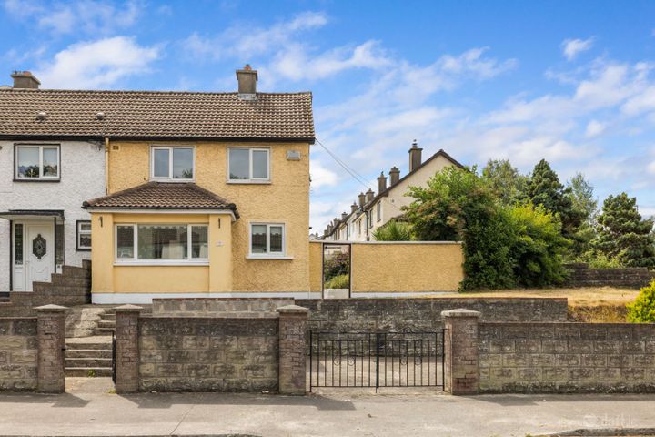 2 Mountain View Park, Dublin 14, Churchtown, Dublin 14, D14NX95