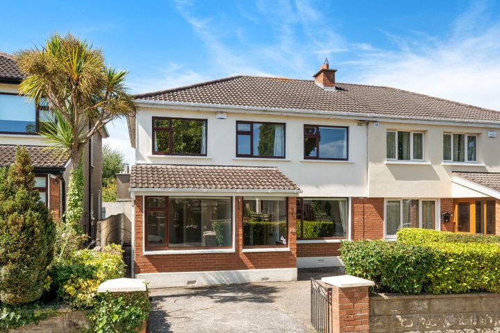 44 Knockaire, Knocklyon, Dublin 16, D16TH63