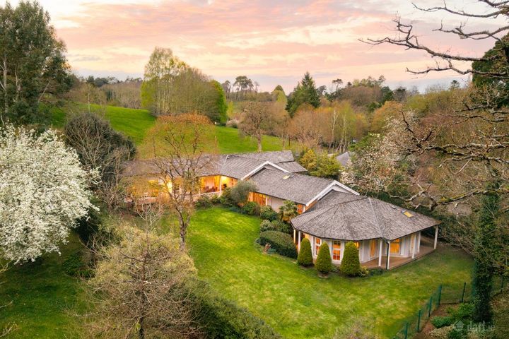 Dargle Lodge, Cookstown Road, Enniskerry, Co. Wicklow, A98VH63