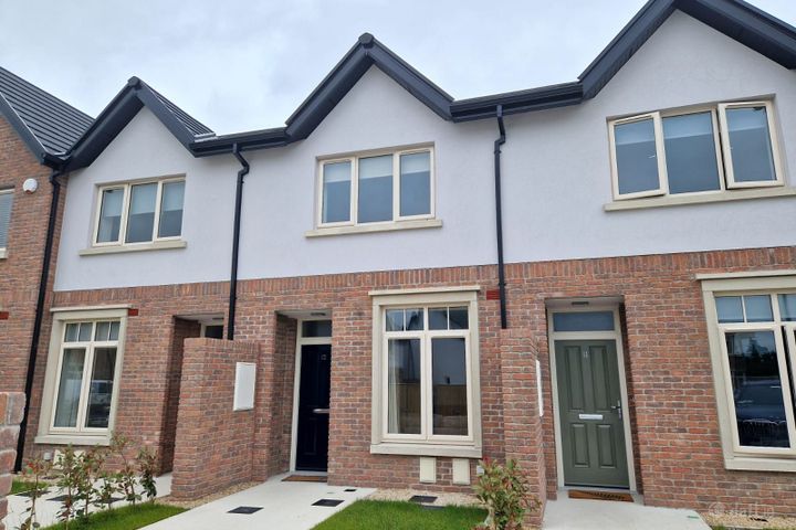 Louisa Crescent, Redwood, Tullamore, Co. Offaly