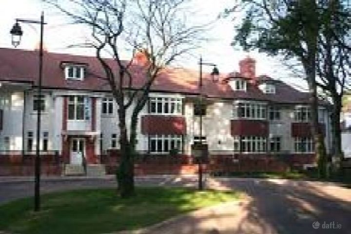 7 Grove House, Hainault Road, Foxrock, Dublin