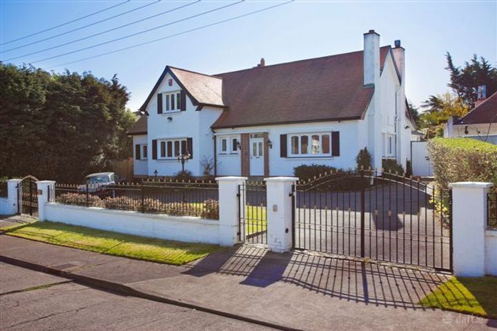 9 Hainault Park, Foxrock, Dublin 18, Dublin