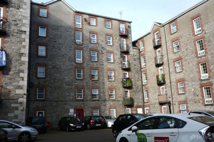 Apartment 9, Block C, Kermon House, The Mall, North Quay, Drogheda, Co. Louth, A92TP28