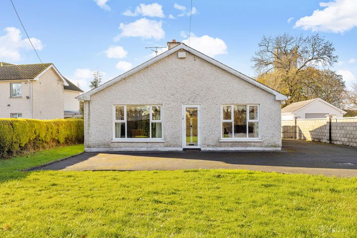 Drogheda Street, Monasterevin, Co. Kildare, W34H562