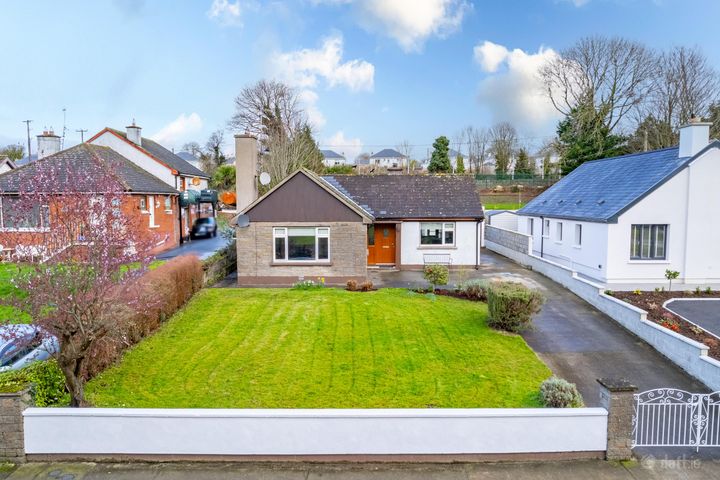 3 Ash Park, Carrick On Suir, Tipperary, Tipperary