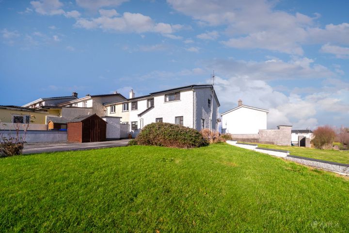 6 Riverdale Court, Castlebar, Castlebar, Co. Mayo, F23VW98