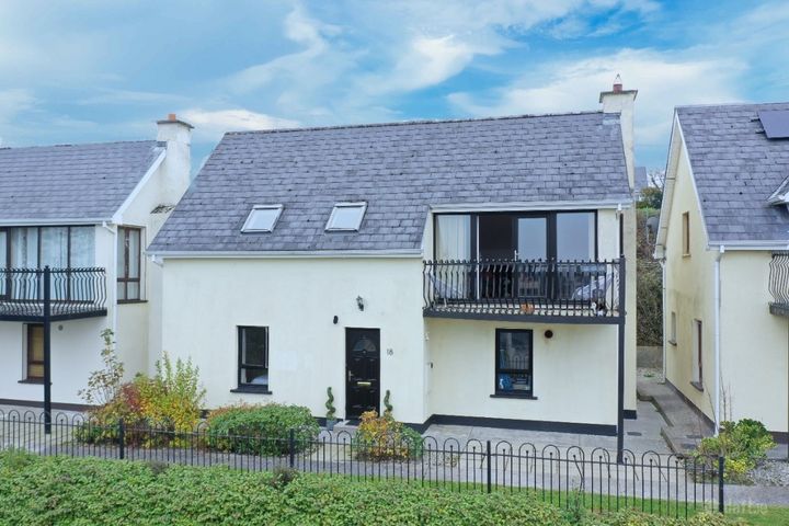 18 The Waterfront, Dromod, Carrick-on-Shannon, Co. Leitrim, N41AW80