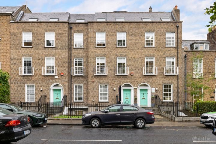 11/12 Warrington Place, Dublin 2, Dublin 2