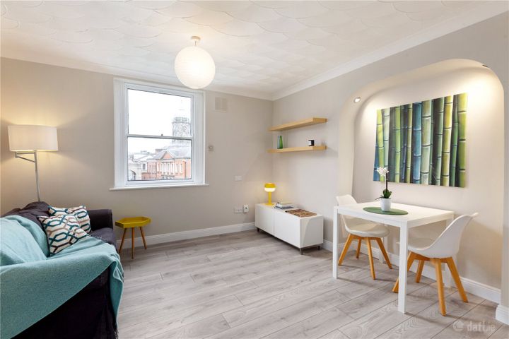 Apt 12, Parliament Buildings, 38 40 Parliament St Dublin 2, Dublin 15, Dublin