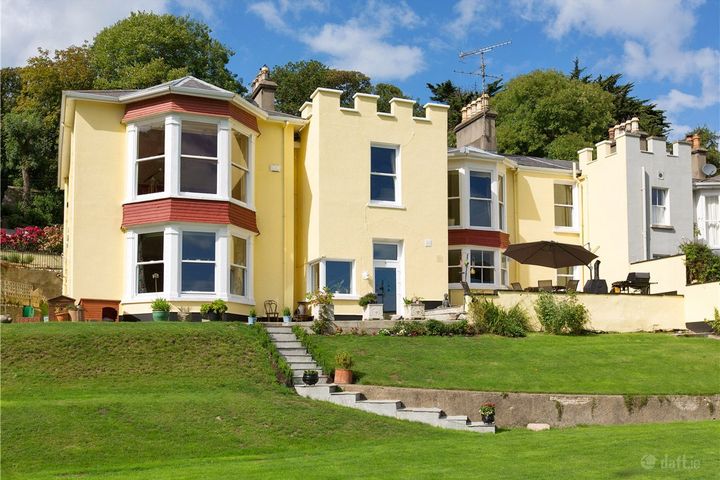 Saintbury, Saintbury Ave, Killiney, Dublin