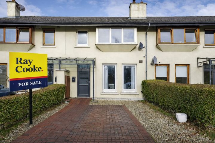 32 The Stables, Kill, Co. Kildare