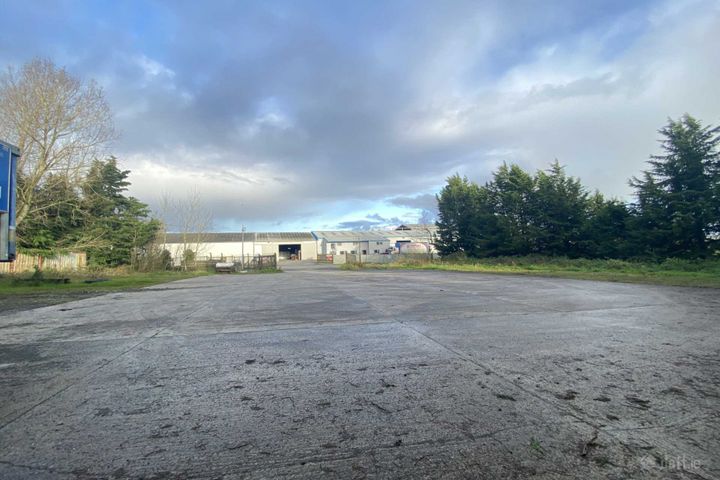 Yard At Kilmolash Upper, Clonmel, Co. Tipperary