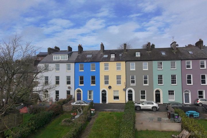 Apartment 2, 3 York Terrace, St. Lukes, Co. Cork