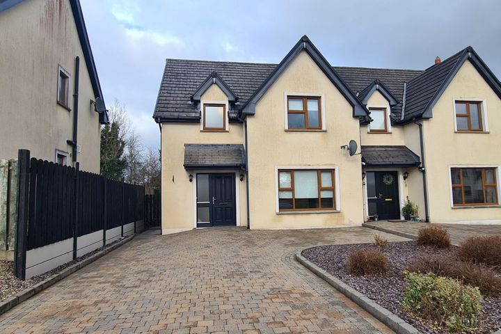 13 The Maples, Strokestown, Strokestown, Co. Roscommon, F42YD59