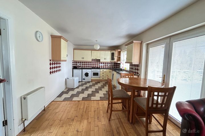 Laragh More, Ballyglunin, Co. Galway