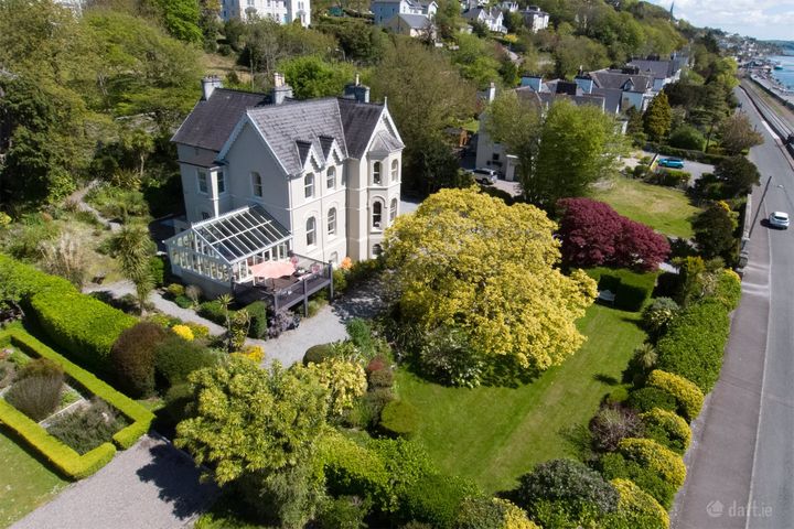 Oakhurst, Lower Road, Cobh, Cork