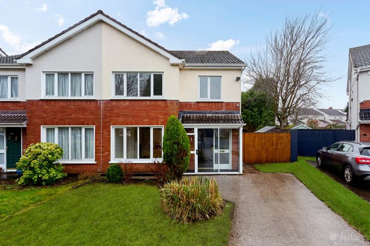 7 Bramley Garth, Castleknock, Dublin 15, D15VF2N