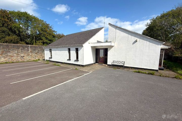 Commercial Premesis, Glasslyn Road, Cloughmacsimon, Bandon, Co. Cork, P72AX05