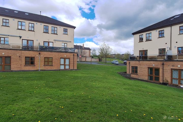 36 Rathevan Heights, Portlaoise, Co. Laois, R32NW43