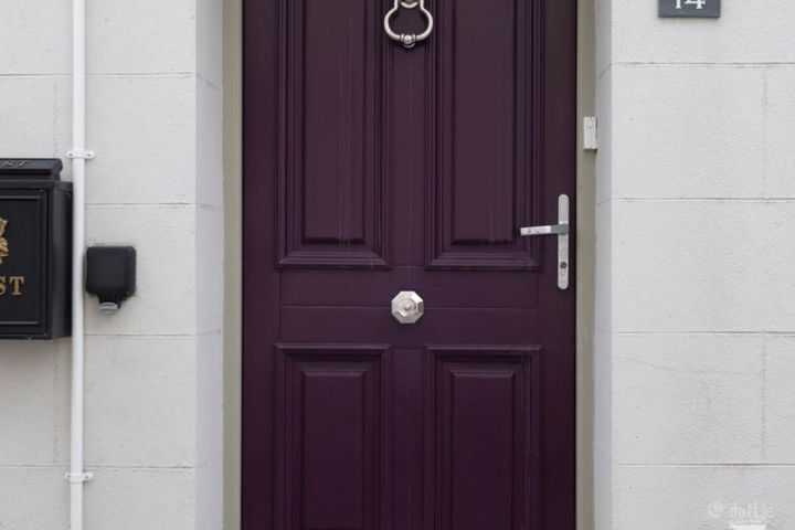 14 Albert Court East, Dublin  2, Co. Dublin