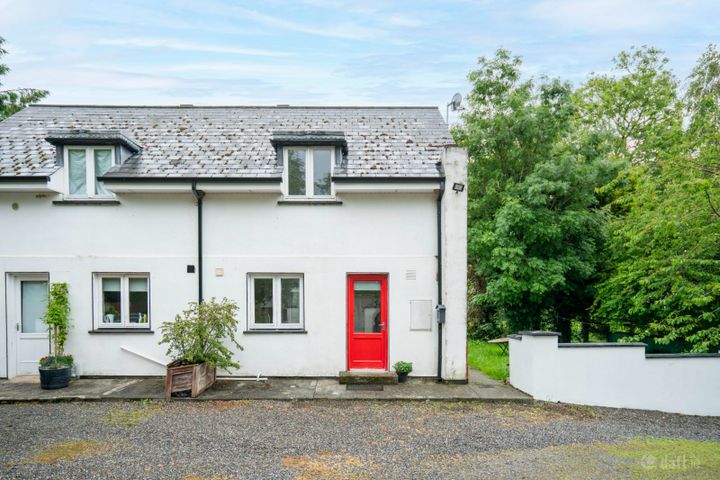 Cottage 2, Callowhill Lower, Newtownmountkennedy, Newtownmountkennedy, Co. Wicklow