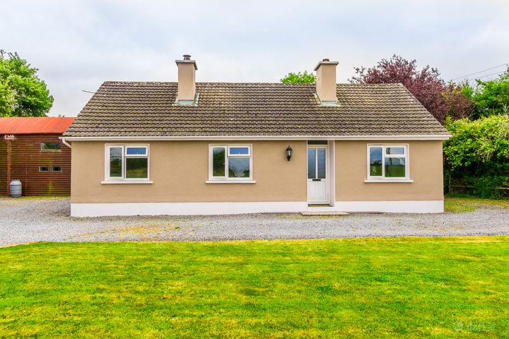 Carrowclogher, Strokestown, Co Roscommon, F42XA03