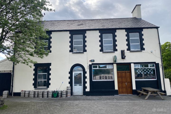 O'Hares Bar, Cornmarket, Ballinrobe, Co. Mayo, F31V585