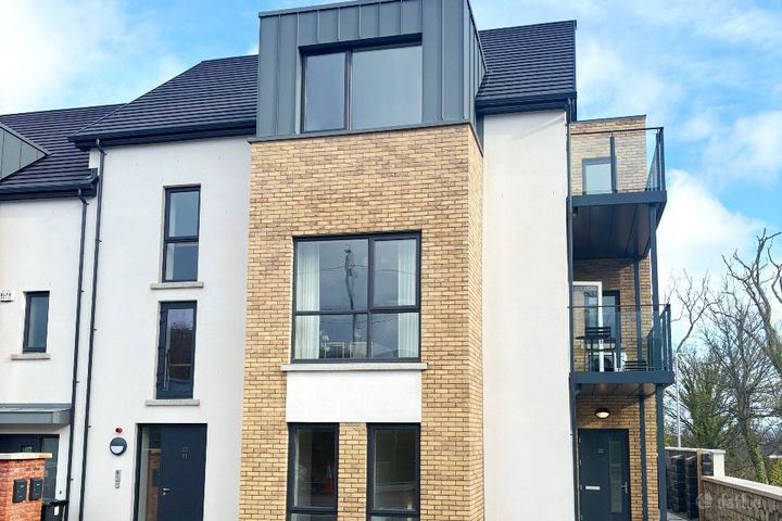 Grange Oaks, Enniskerry Road, Kilternan, Dublin 18, D18, D18P8NR