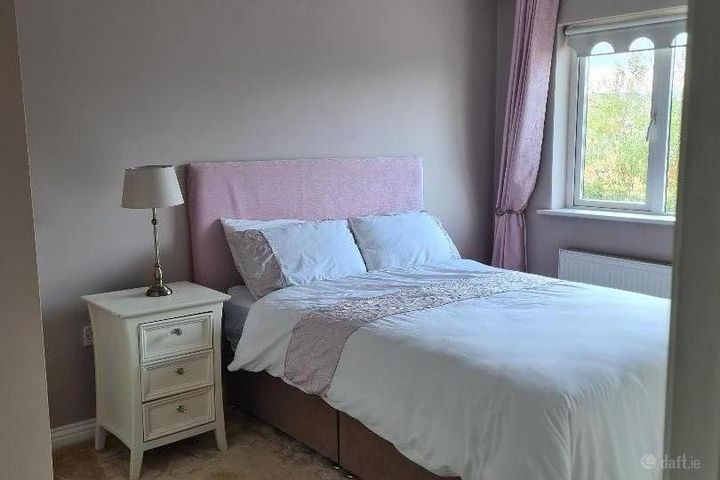 Cluain Lara, Athenry, Co. Galway, Athenry, Co. Galway