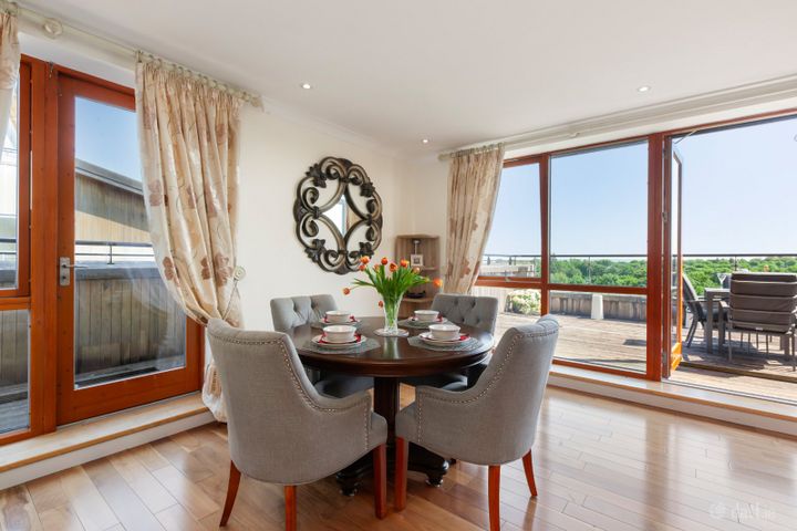 142 Rathborne Court, Ashtown, Dublin 15, D15CF75