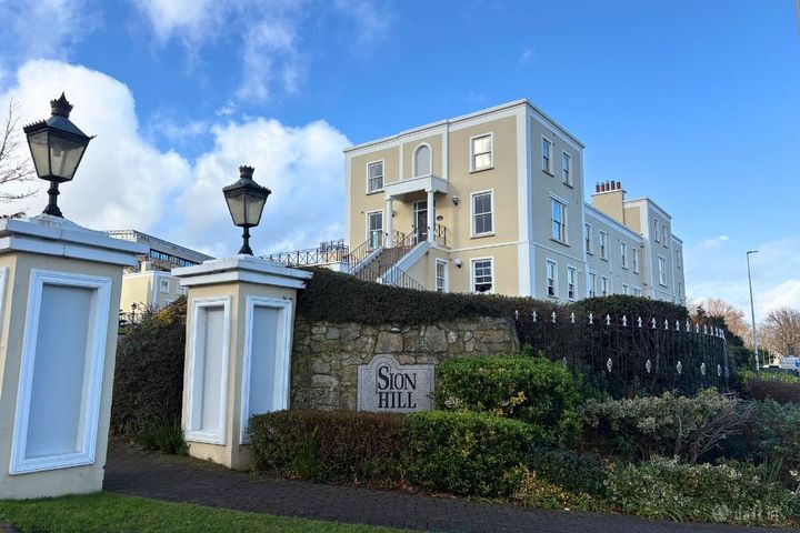 63 Castledawson, Rock Road, Blackrock, Co. Dublin