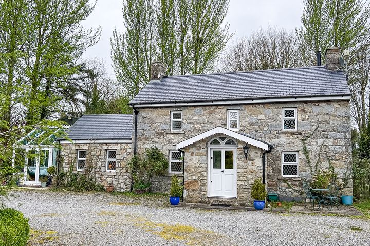 The Old Coach House, Tinnacouse, Skeaghvasteen, Graiguenamanagh, Co. Kilkenny, R95P5V0