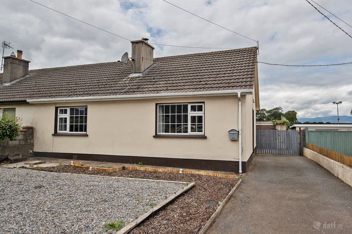 Sleveen, Kill Village, Co Waterford, X42DH42