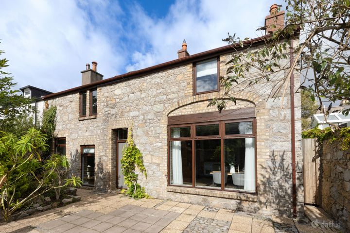 36 Monkstown Road, Monkstown, Co. Dublin, A94X576
