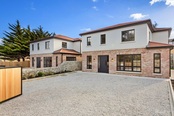 1 Lamb Doyles, Blackglen Road, Dublin