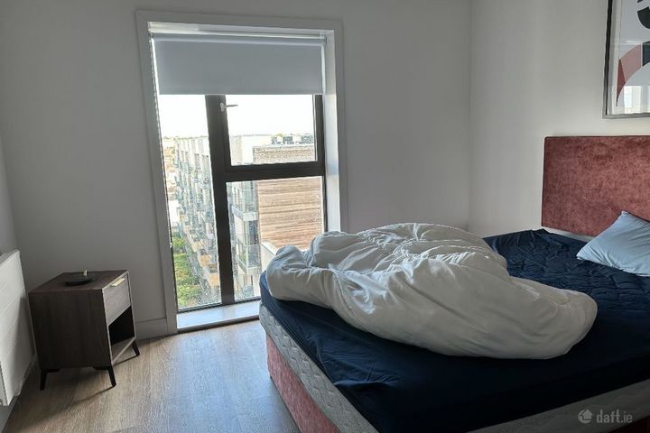 Bright Warm Apartment 10 mins walk to City centre Spire, North Circular Road, Dublin 1