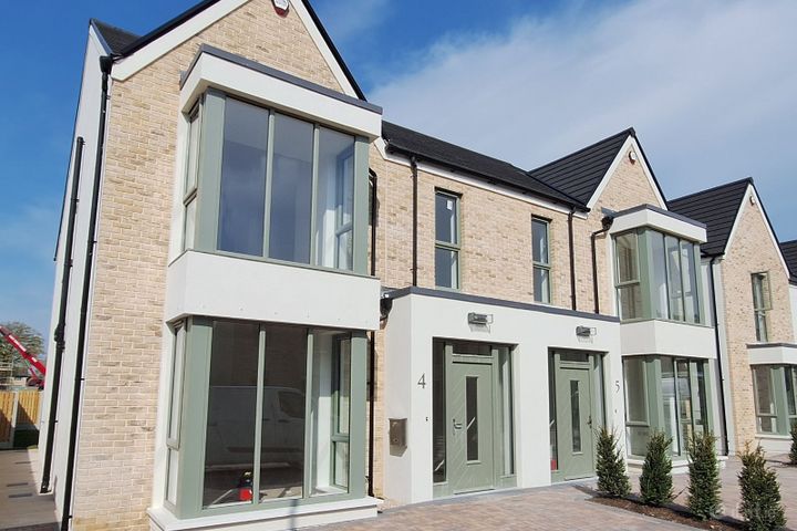 33 The Holly, Water Rock Manor, Midleton, Co. Cork, P25V6X2