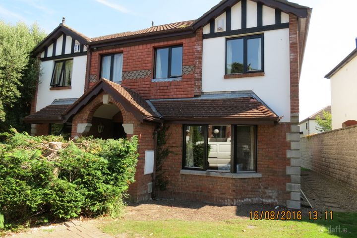 White Oaks, Clonskeagh, Dublin 14