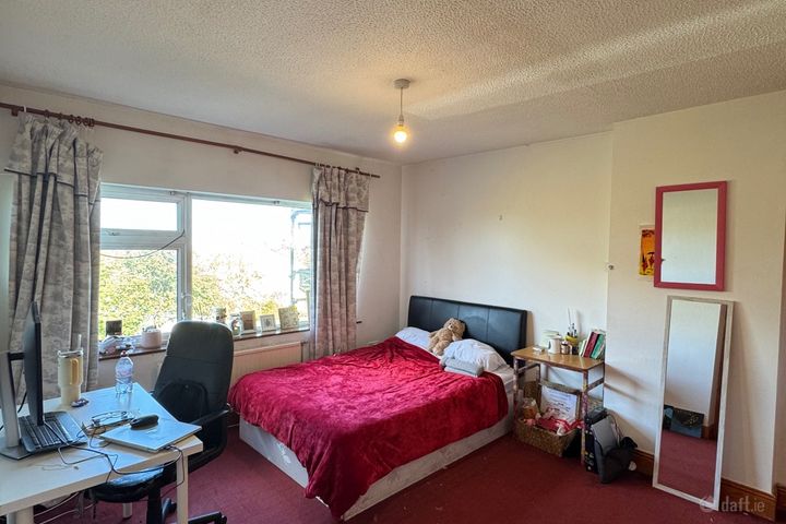Kingston Avenue, Ballinteer, Ballinteer, Dublin 16