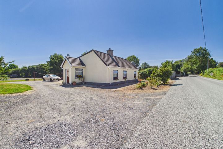 House and Commercial Units, Ballykeenan, Myshall, Co. Carlow, R21TY02