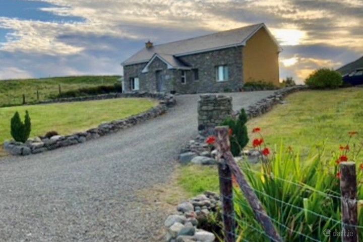 Carhoomeengar East, Kenmare, Kenmare, Co. Kerry, V93KV65