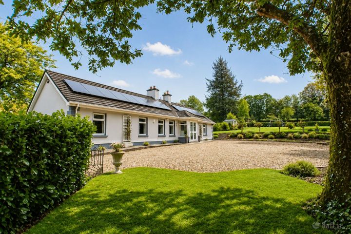 Glenview House, Ballinvoher, Kilworth, Co. Cork