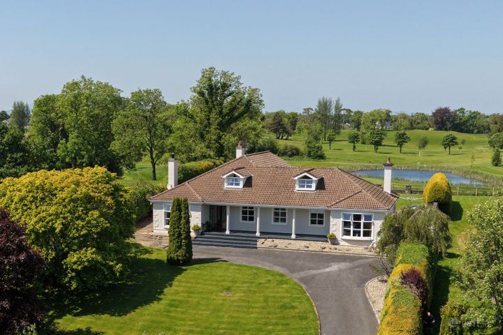 Hawthorn Avenue, Castlebar, Co. Mayo, F23RR43