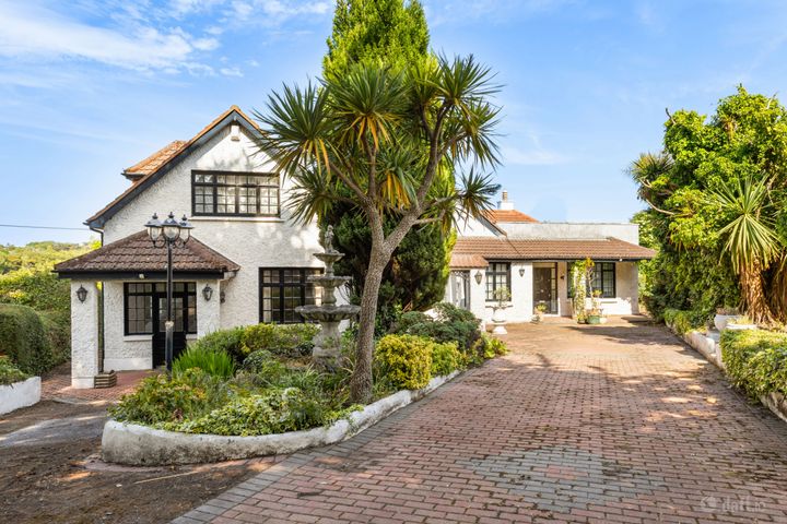 Hinchogue Cottage, Golf Lane, Carrickmines, Dublin 18, D18K6P1