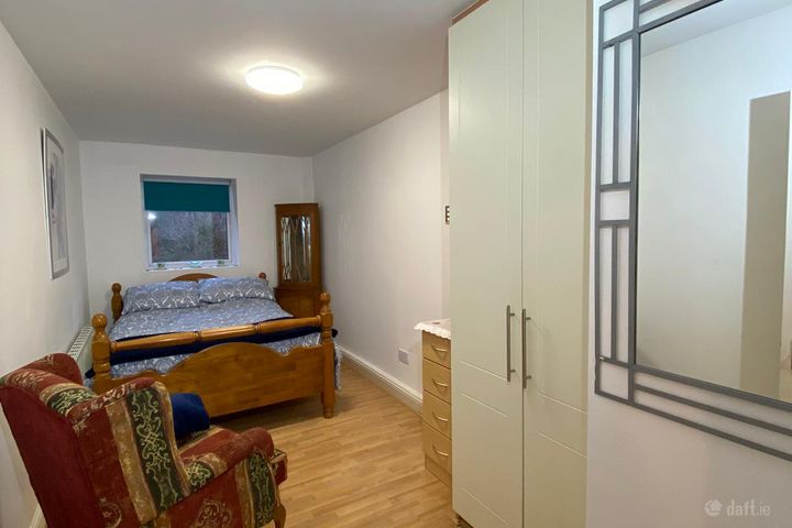 Broomfield Hall, Shankill, Dublin 18