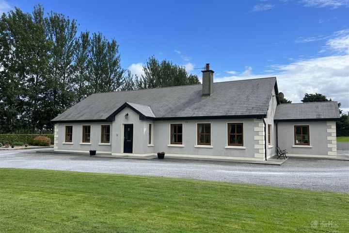 Deansgrove, Cashel, Co Tipperary, E25KD29